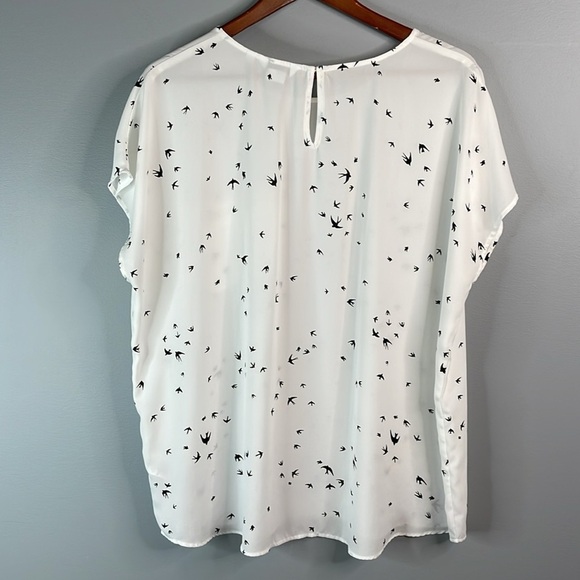 Reitmans The Relaxed Shirt Bird Print White Black Zip Pocket Keyhole Back XXL - Picture 8 of 13